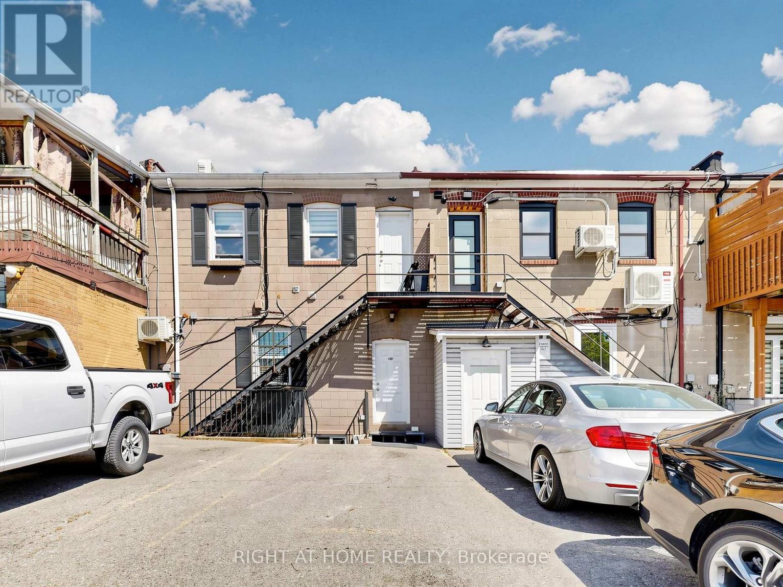 701 The Queensway Avenue, Toronto, Ontario  M8Y 1L2 - Photo 23 - W13239608