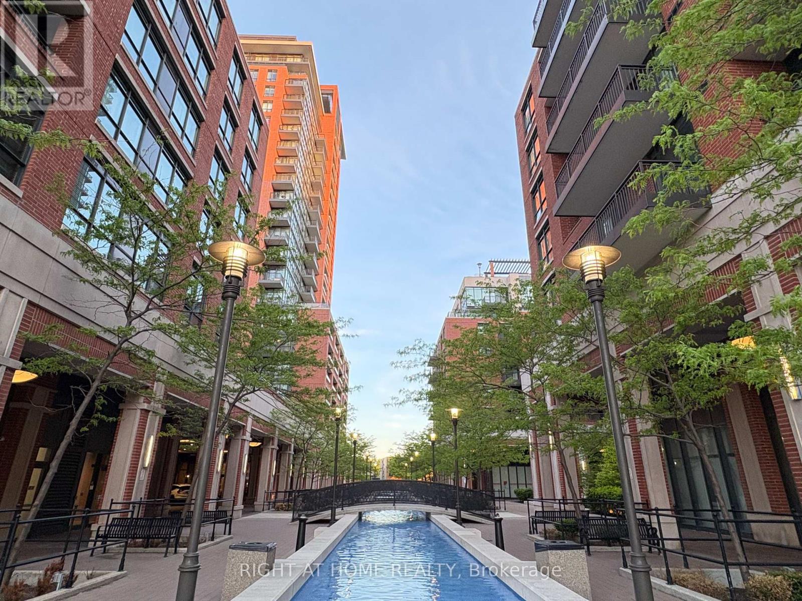 306 - 830 LAWRENCE AVENUE W, Toronto, Ontario