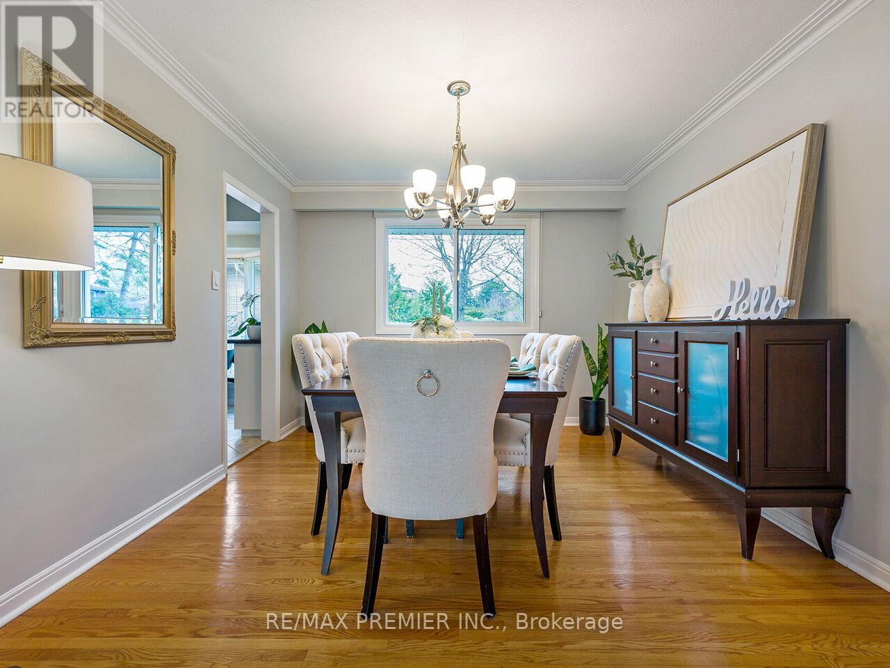 225 Juniper Avenue, Burlington, Ontario  L7L 2T2 - Photo 11 - W13239716