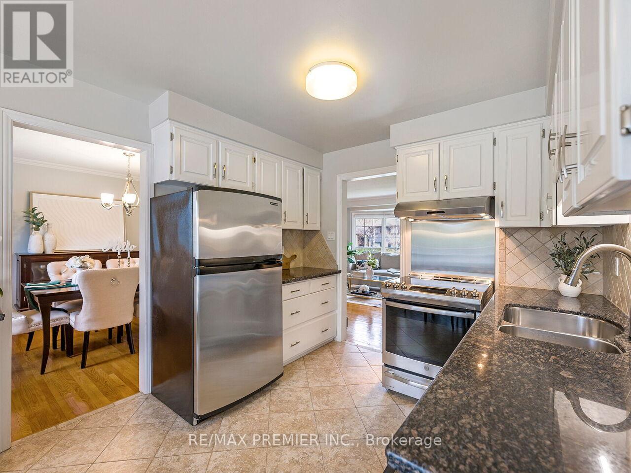 225 Juniper Avenue, Burlington, Ontario  L7L 2T2 - Photo 14 - W13239716
