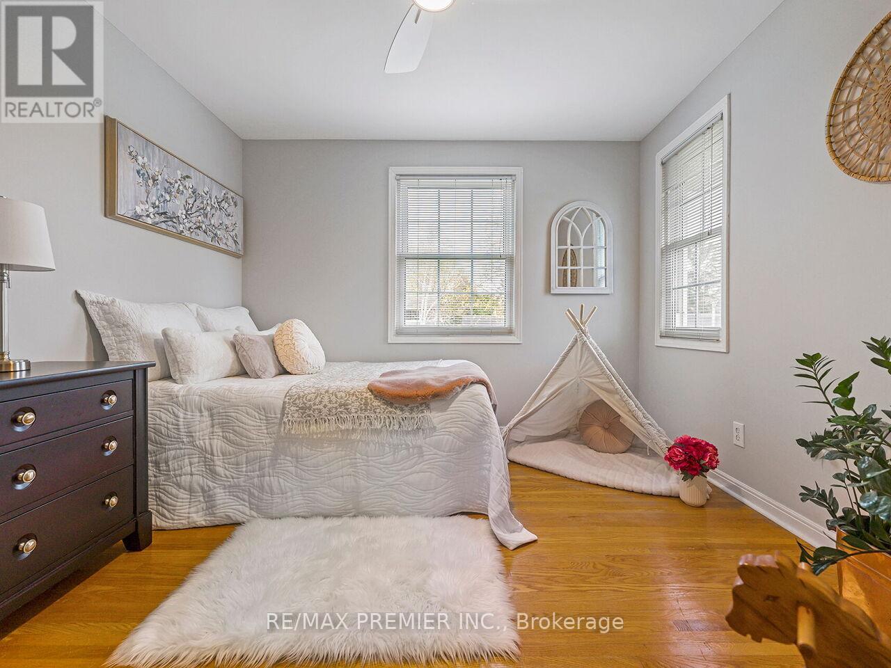 225 Juniper Avenue, Burlington, Ontario  L7L 2T2 - Photo 31 - W13239716