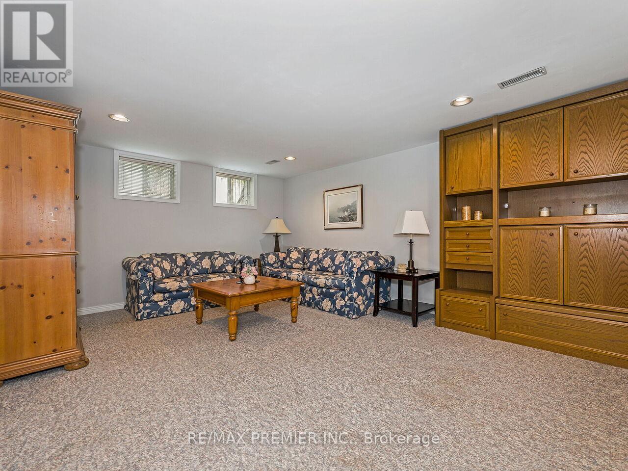 225 Juniper Avenue, Burlington, Ontario  L7L 2T2 - Photo 35 - W13239716