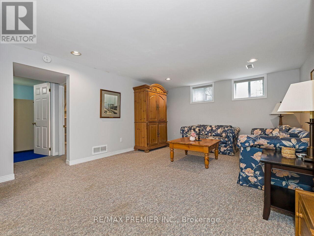 225 Juniper Avenue, Burlington, Ontario  L7L 2T2 - Photo 36 - W13239716