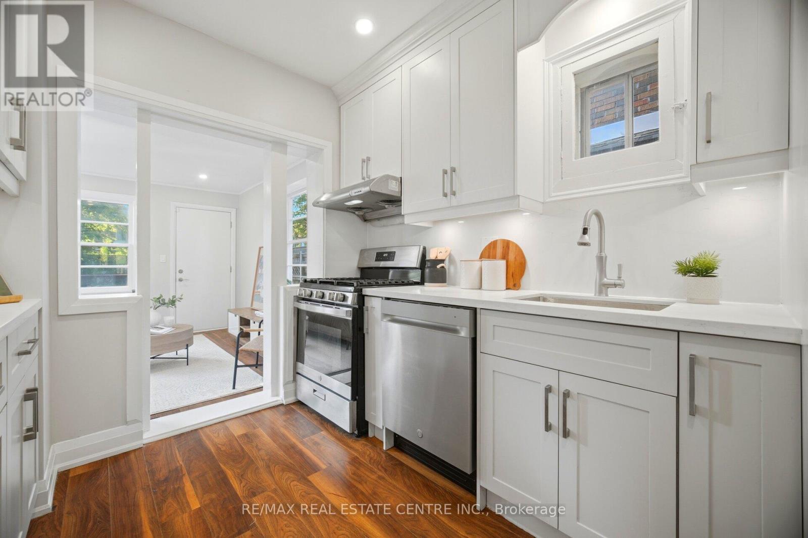 90 Holton Avenue S, Hamilton, Ontario  L8M 2L2 - Photo 19 - X13239756