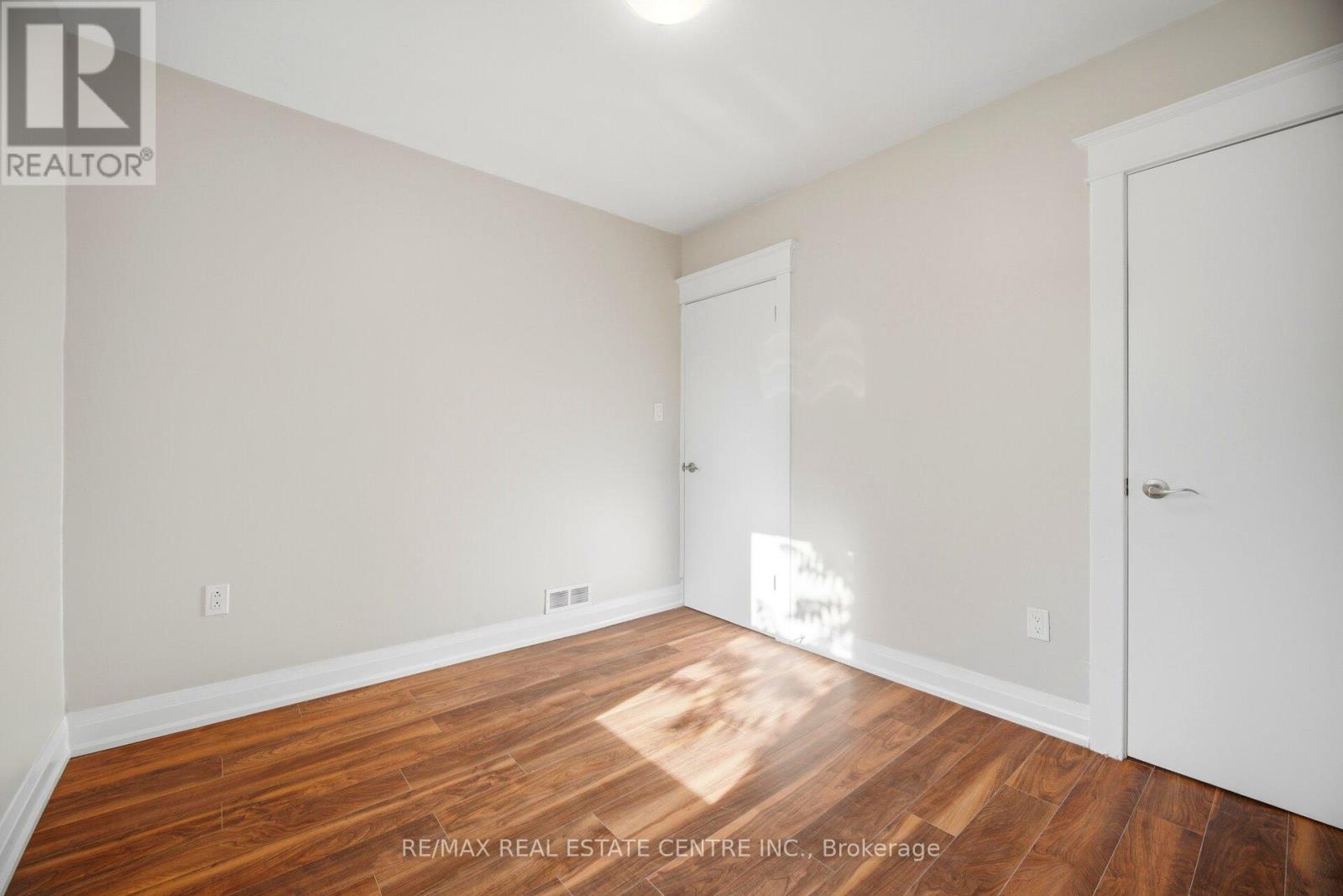 90 Holton Avenue S, Hamilton, Ontario  L8M 2L2 - Photo 30 - X13239756