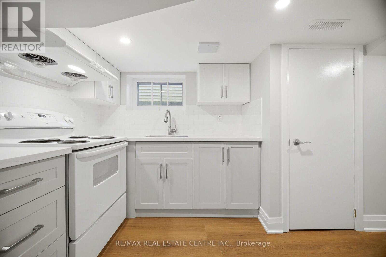 90 Holton Avenue S, Hamilton, Ontario  L8M 2L2 - Photo 41 - X13239756