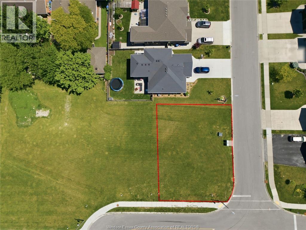 195 Brien West, Essex, Ontario  N8M 3G3 - Photo 2 - 26012504