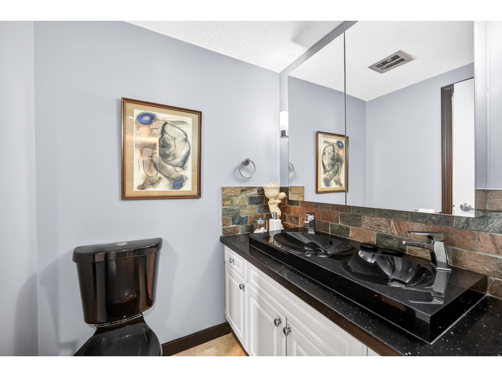 203 1390 Merklin Street, White Rock, British Columbia  V4B 4C1 - Photo 28 - R3130073