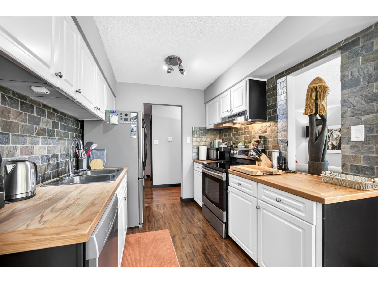 203 1390 Merklin Street, White Rock, British Columbia  V4B 4C1 - Photo 20 - R3130073