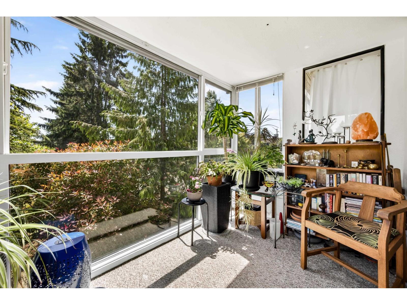 203 1390 Merklin Street, White Rock, British Columbia  V4B 4C1 - Photo 11 - R3130073