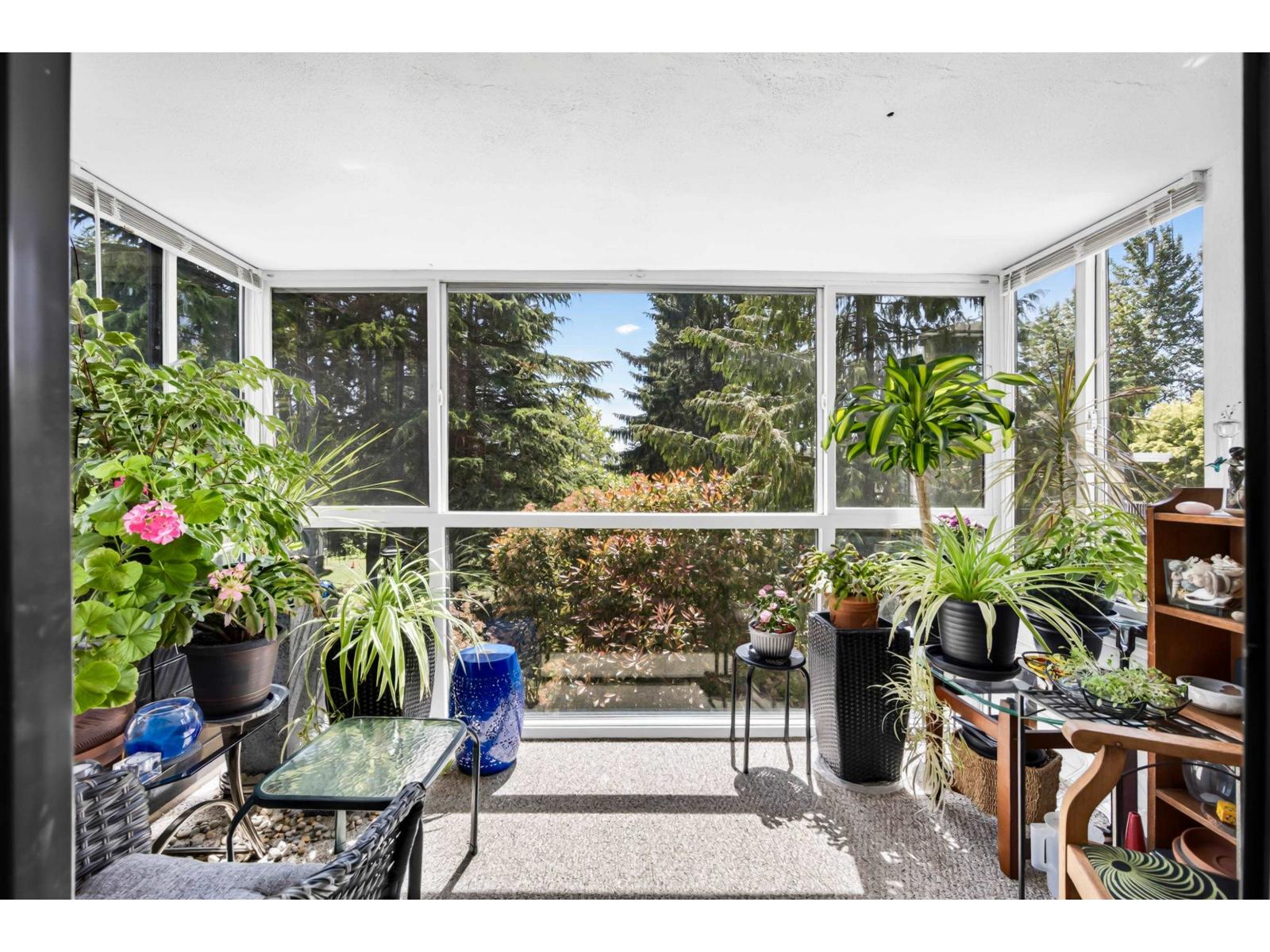 203 1390 Merklin Street, White Rock, British Columbia  V4B 4C1 - Photo 9 - R3130073