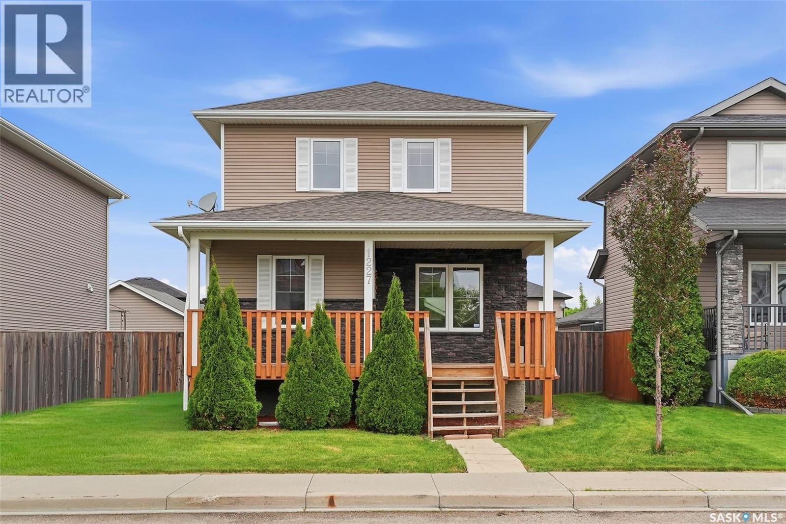 1227 Willowgrove Court, Saskatoon, Saskatchewan  S7W 0A8 - Photo 1 - SK038265