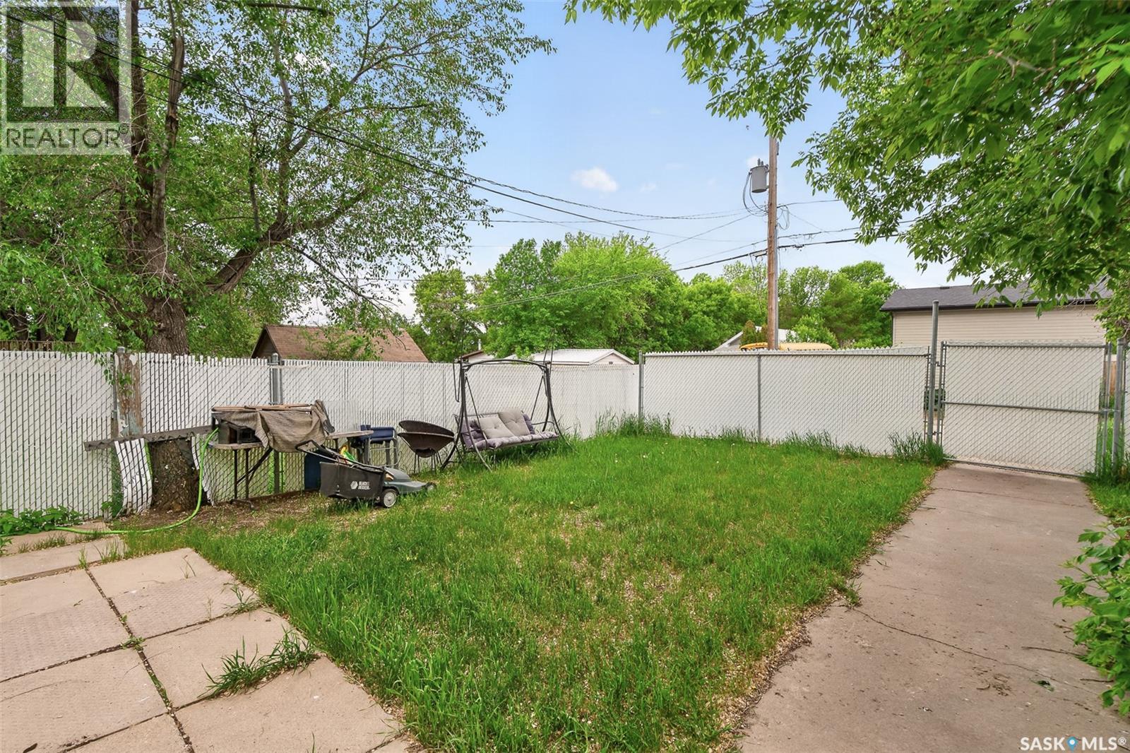 1142 2nd Avenue Ne, Moose Jaw, Saskatchewan  S6H 1C6 - Photo 41 - SK038239