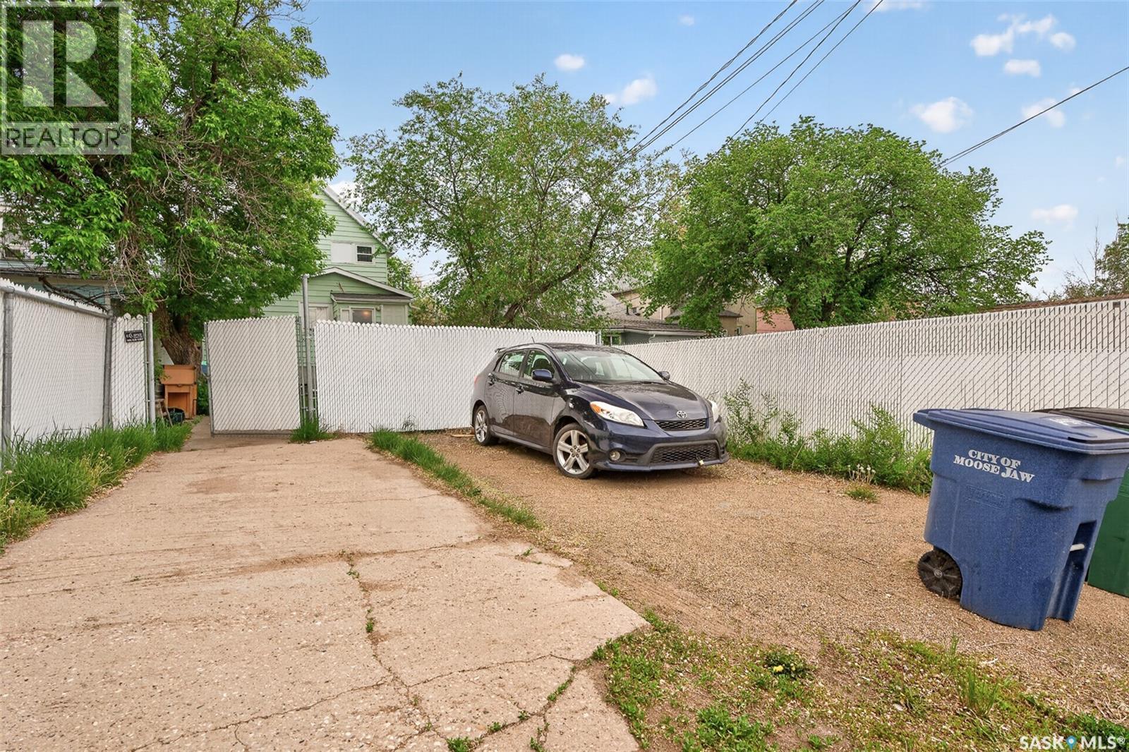 1142 2nd Avenue Ne, Moose Jaw, Saskatchewan  S6H 1C6 - Photo 43 - SK038239