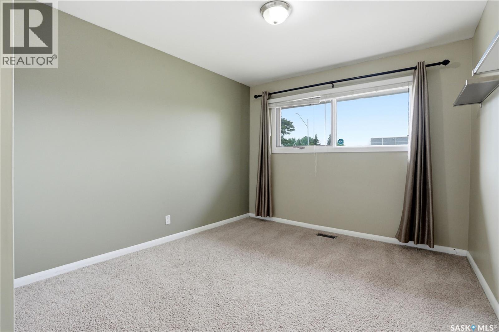 1710 Drinkle Street, Saskatoon, Saskatchewan  S7J 0P7 - Photo 24 - SK038229