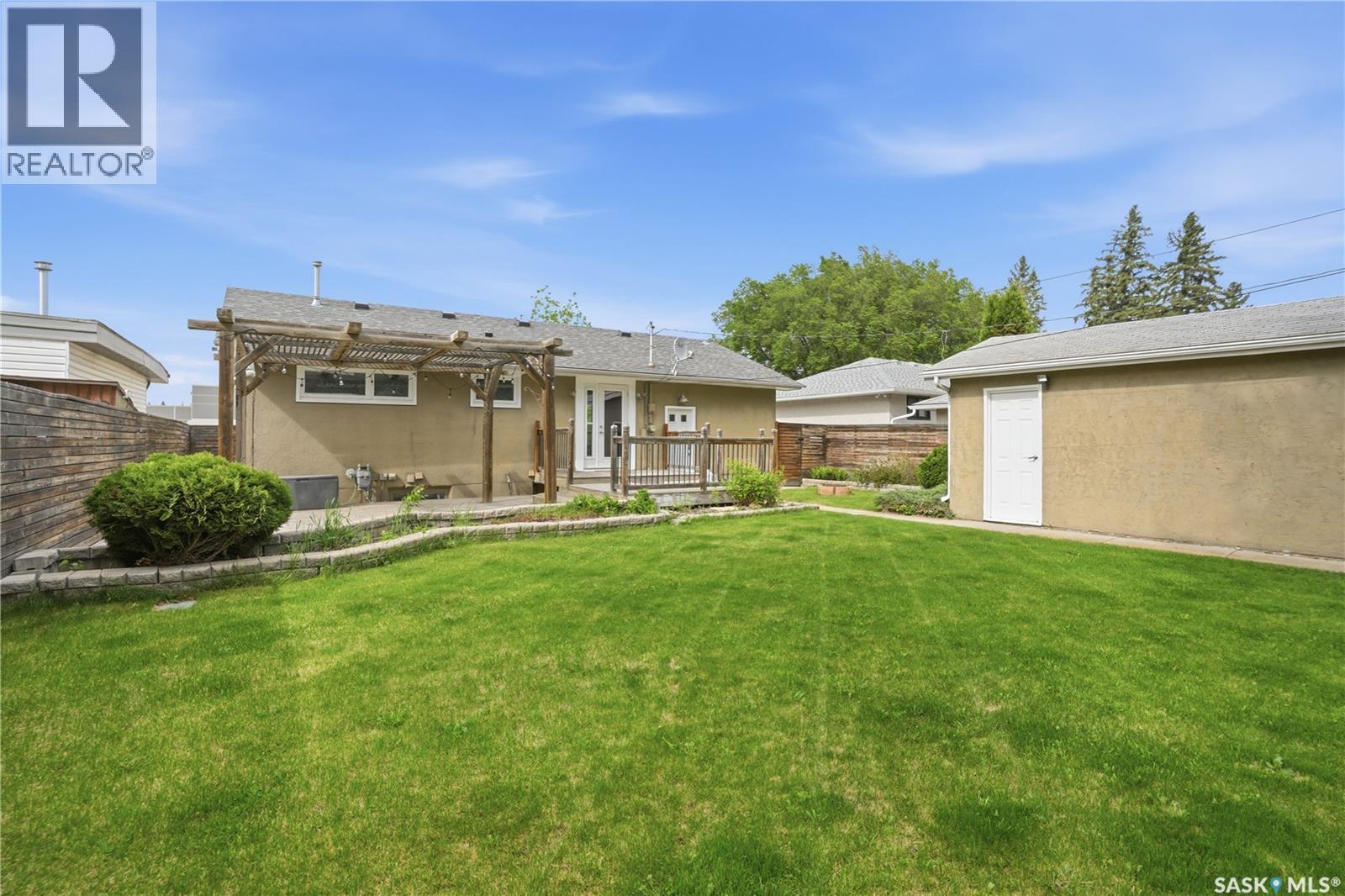 1710 Drinkle Street, Saskatoon, Saskatchewan  S7J 0P7 - Photo 47 - SK038229