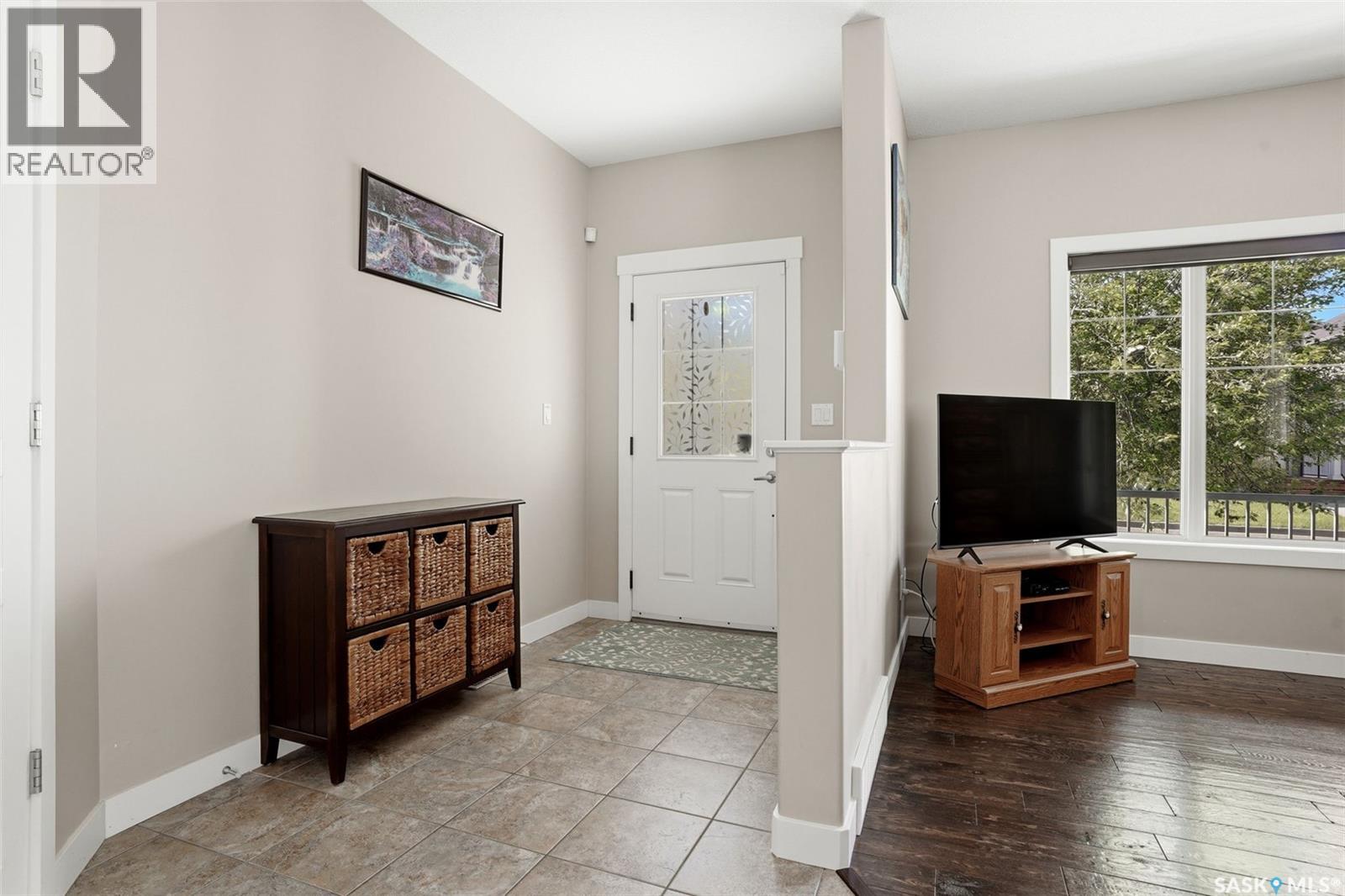 7516 Oxbow Way, Regina, Saskatchewan  S4Y 0B5 - Photo 4 - SK038008