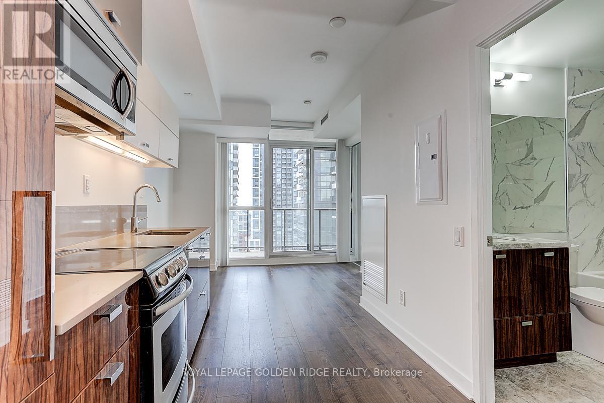 2002 - 290 Adelaide Street W, Toronto, Ontario  M5V 0P3 - Photo 17 - C13239804