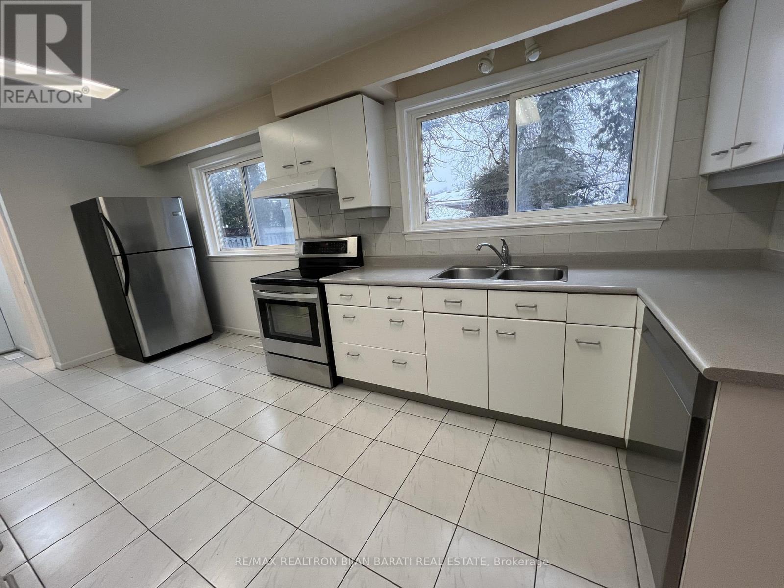 298 Newton Drive, Toronto, Ontario  M2M 2P8 - Photo 7 - C13239832