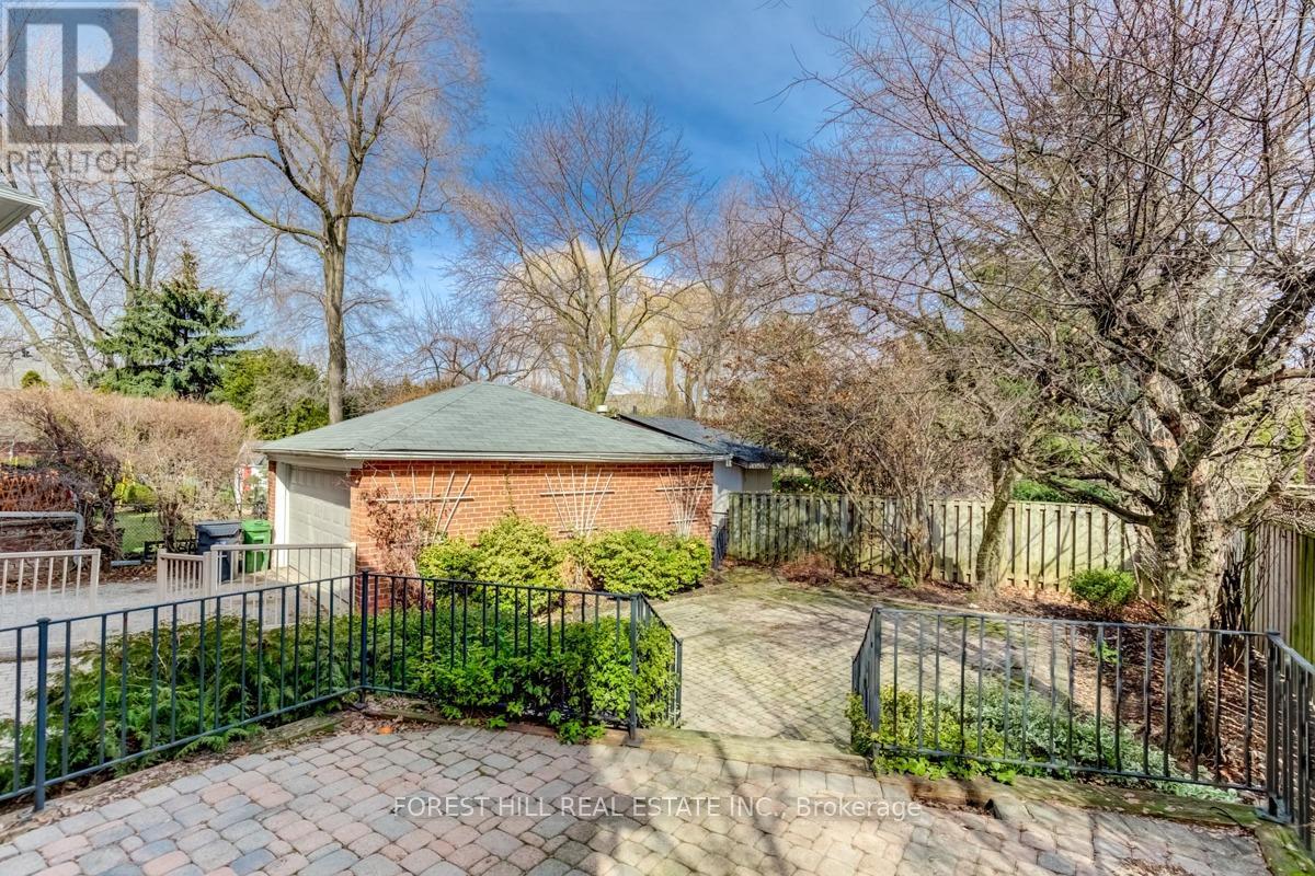 109 Mona Drive, Toronto, Ontario  M5N 2R5 - Photo 24 - C13239926