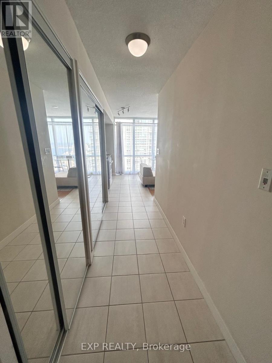 5009 - 11 Brunel Court E, Toronto, Ontario  M5V 3Y3 - Photo 11 - C13240160