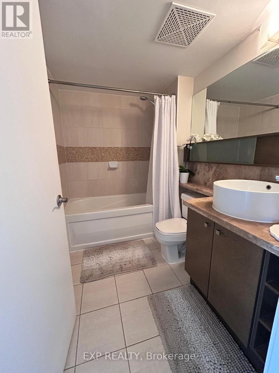 5009 - 11 Brunel Court E, Toronto, Ontario  M5V 3Y3 - Photo 13 - C13240160
