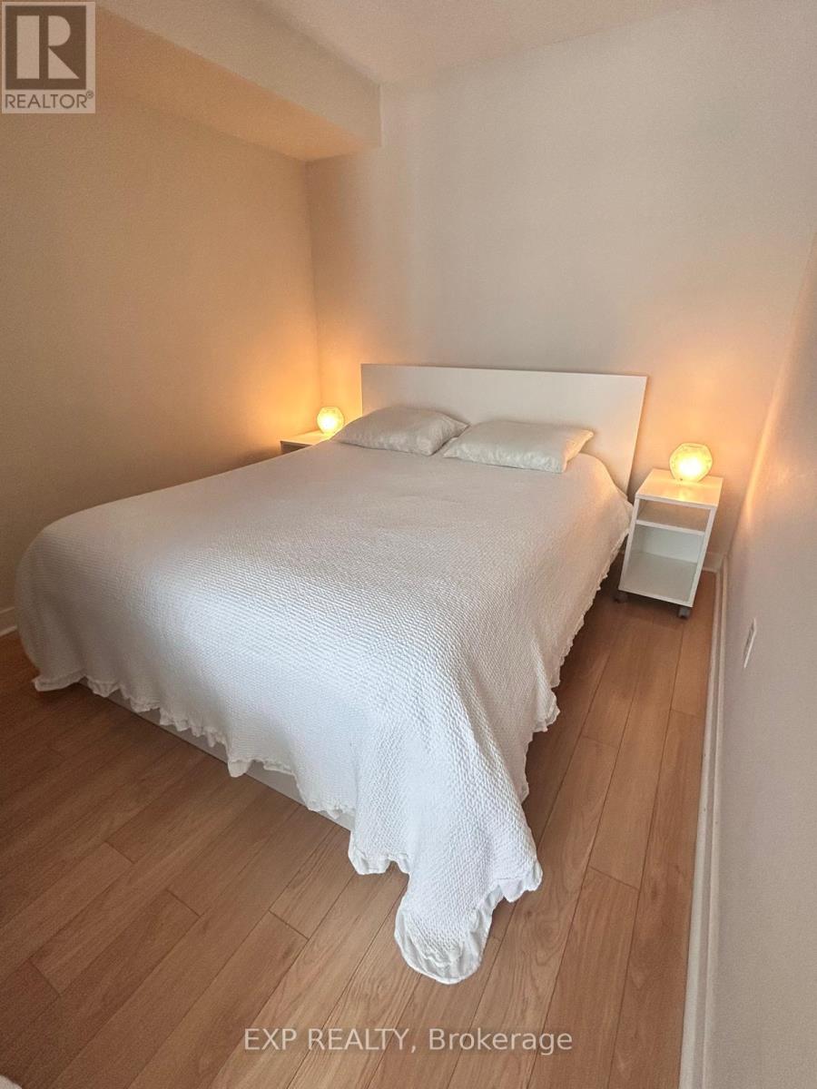 5009 - 11 Brunel Court E, Toronto, Ontario  M5V 3Y3 - Photo 2 - C13240160
