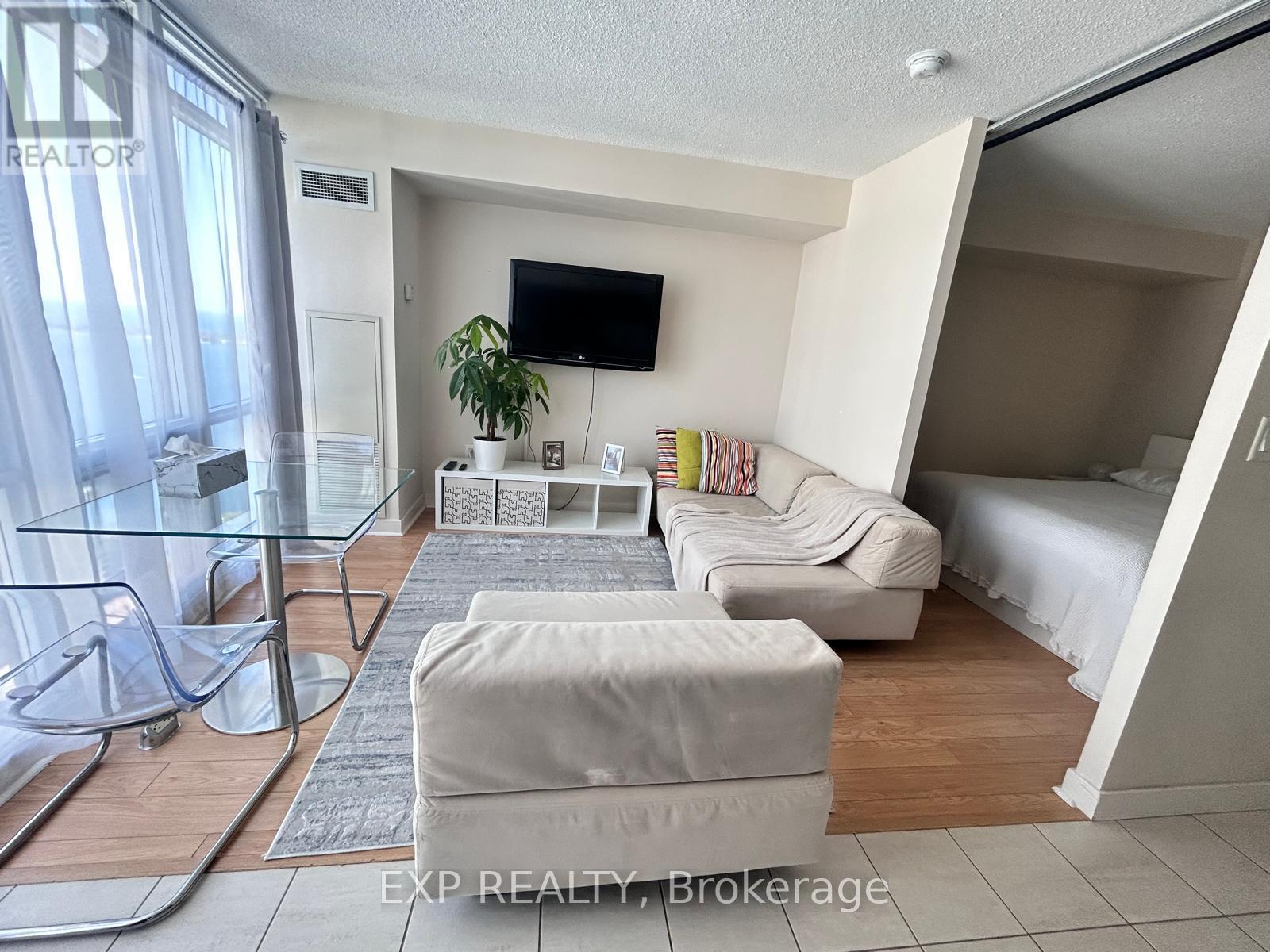 5009 - 11 Brunel Court E, Toronto, Ontario  M5V 3Y3 - Photo 9 - C13240160