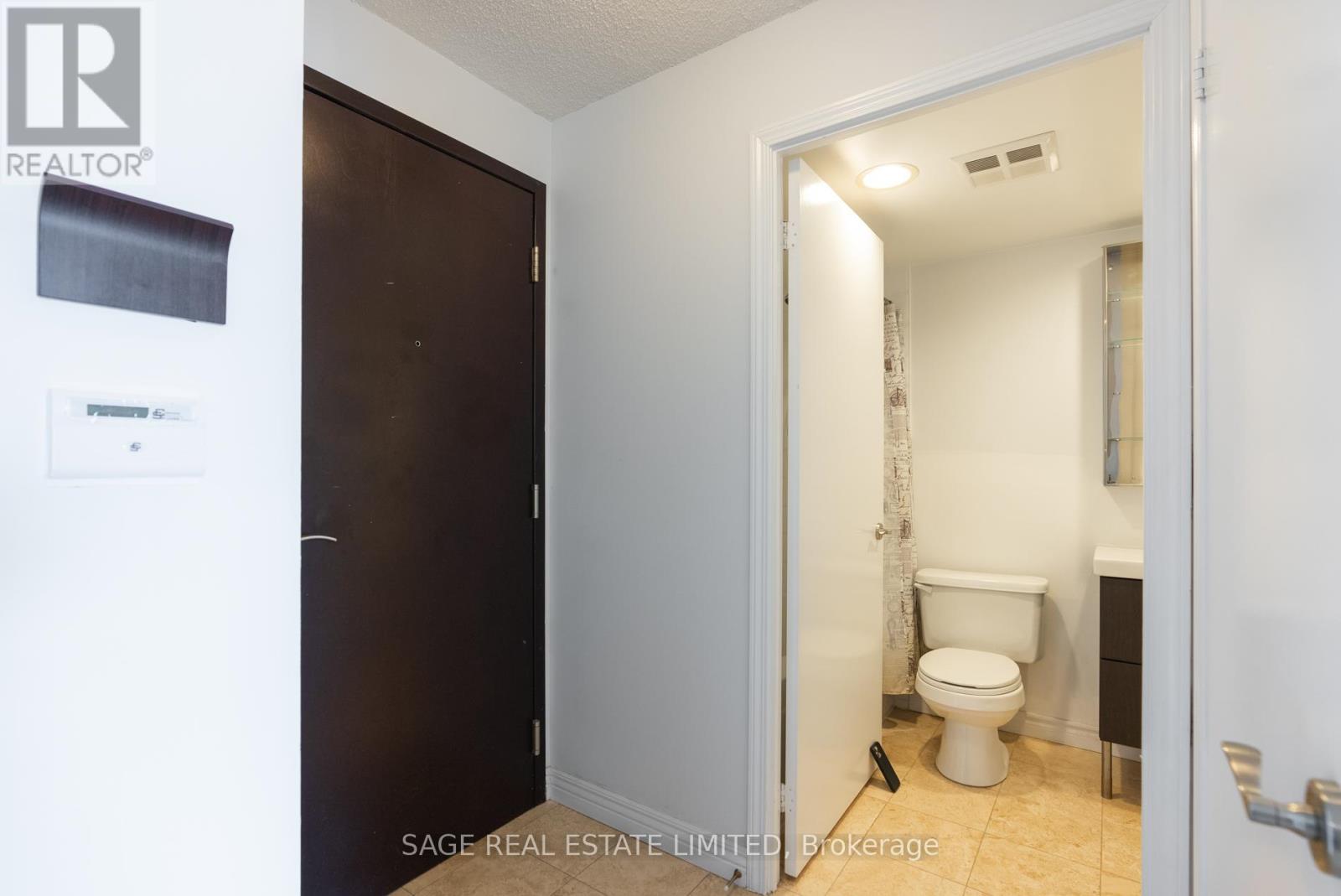 1115 - 410 Queens Quay W, Toronto, Ontario  M5V 3T1 - Photo 5 - C13240210