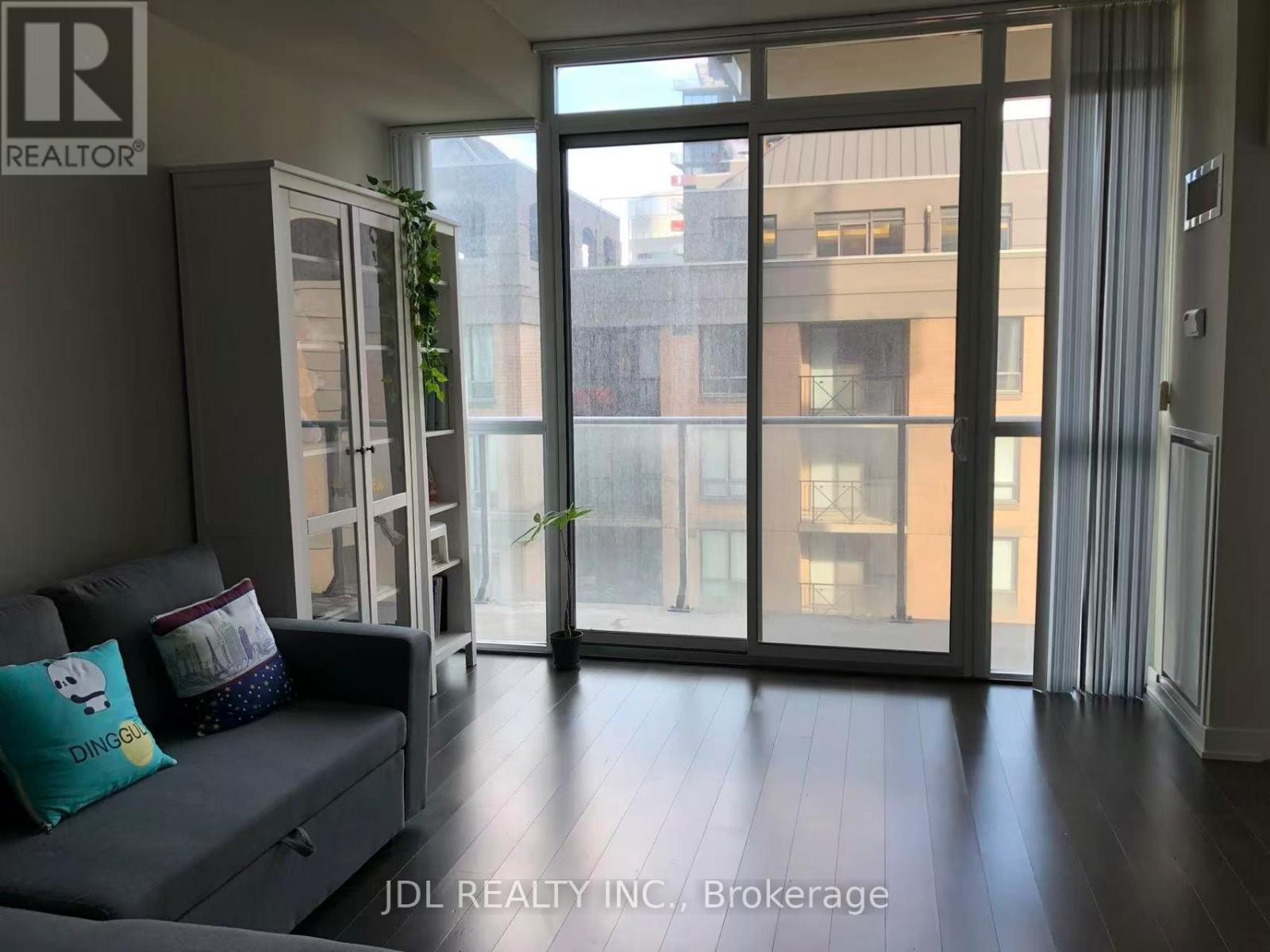 1506 - 126 Simcoe Street, Toronto, Ontario  M5H 4E6 - Photo 4 - C13240226