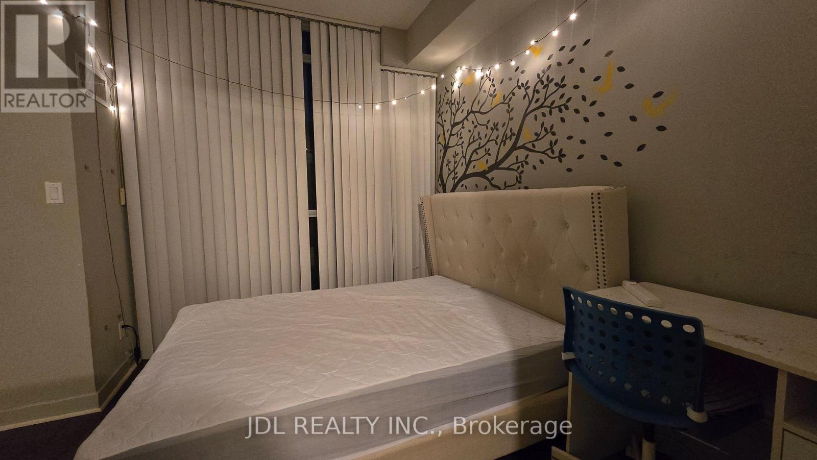 1506 - 126 Simcoe Street, Toronto, Ontario  M5H 4E6 - Photo 8 - C13240226