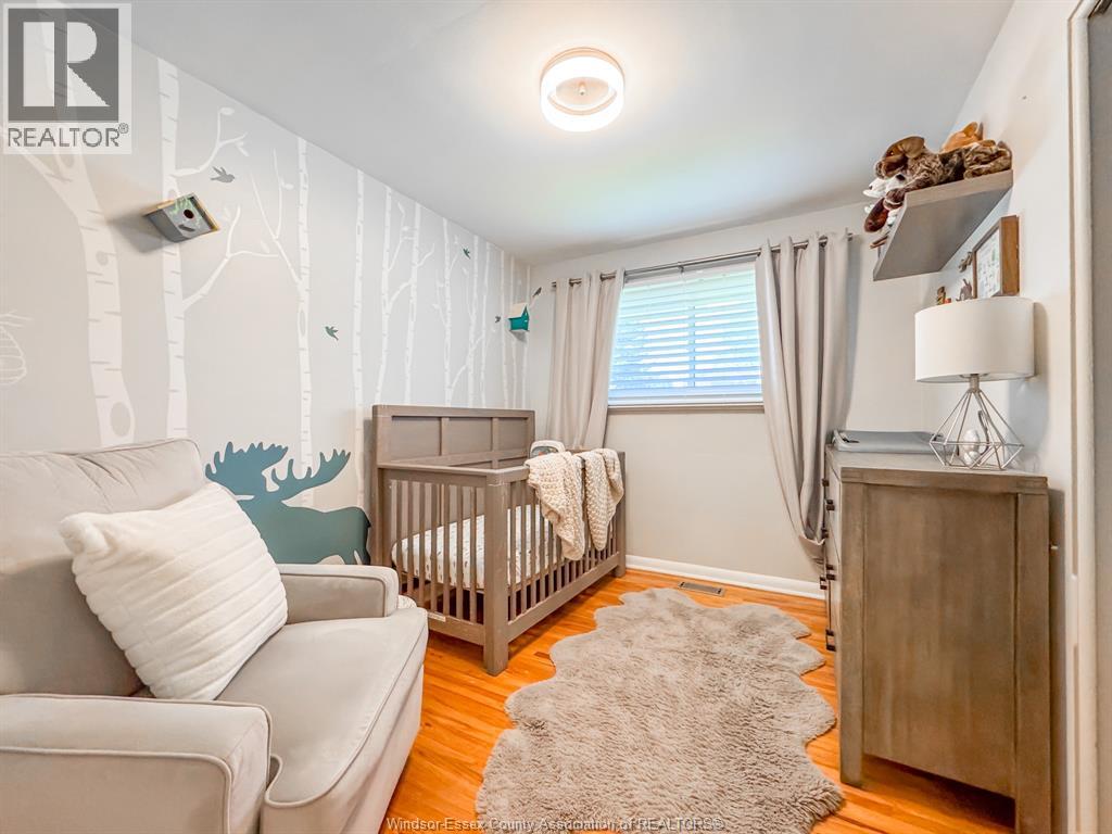 4013 Longfellow, Windsor, Ontario  N9G 2B5 - Photo 28 - 26013115