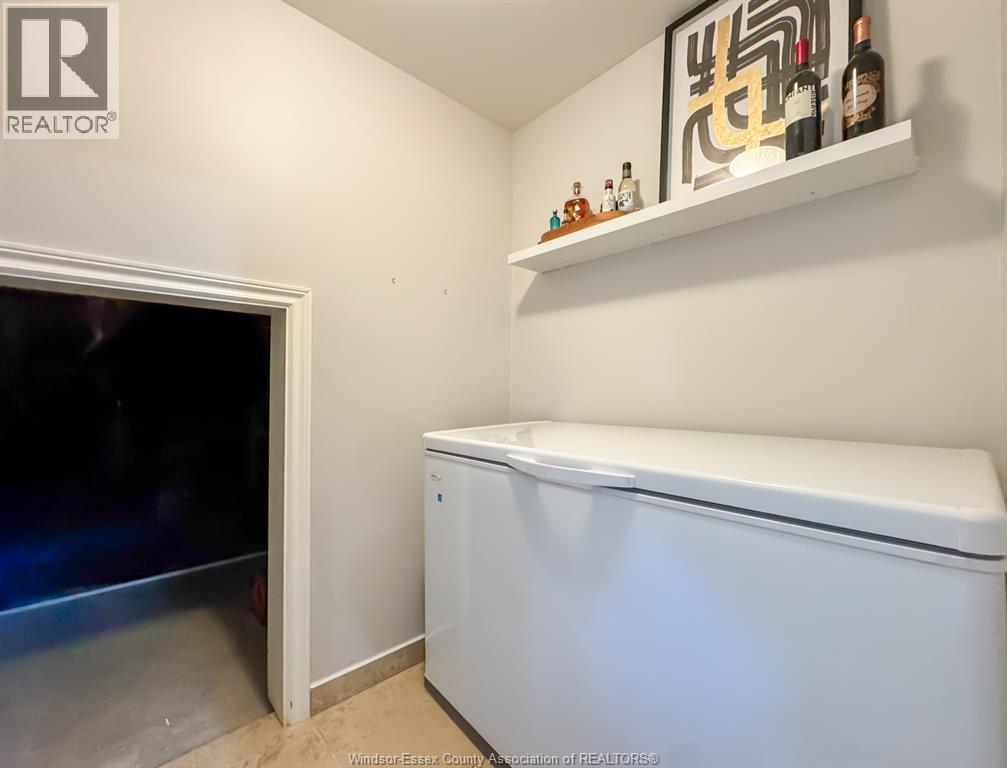 4013 Longfellow, Windsor, Ontario  N9G 2B5 - Photo 38 - 26013115