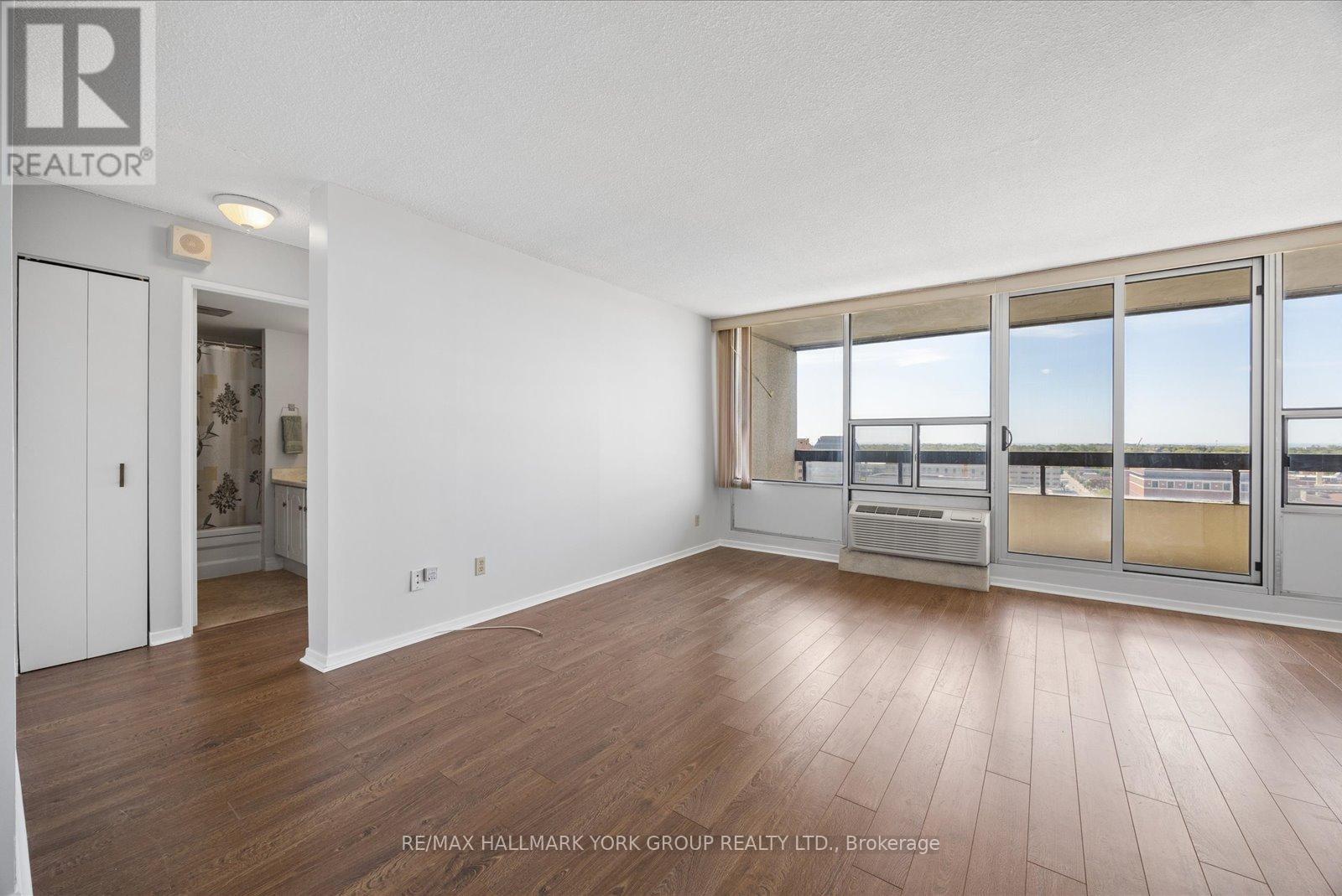 1016 - 55 William Street E, Oshawa, Ontario  L1G 7C9 - Photo 5 - E13239846