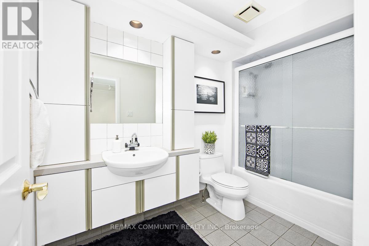 283 Braymore Boulevard, Toronto, Ontario  M1B 2H3 - Photo 18 - E13239994