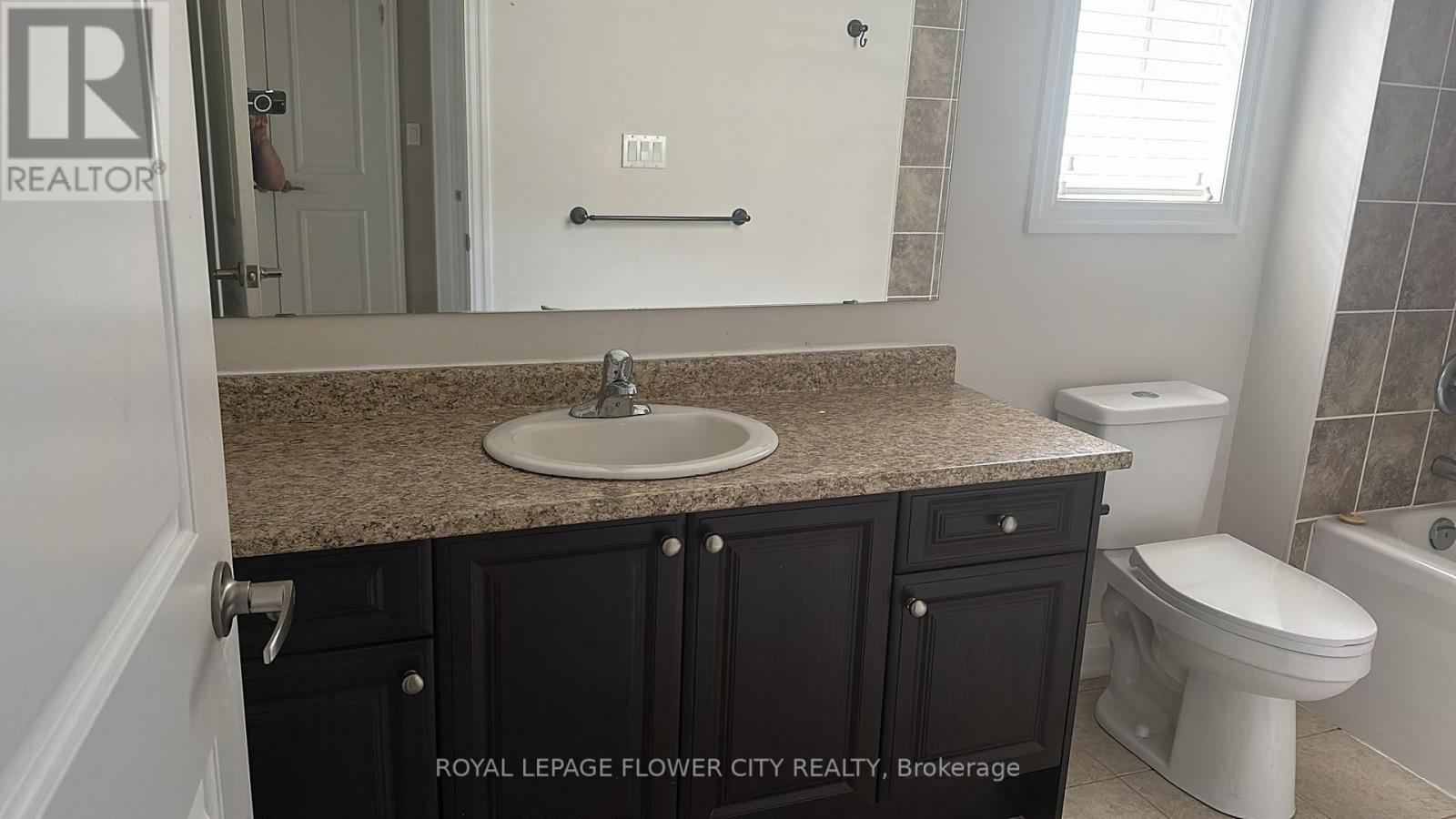 1765 Shelburne Street, Oshawa, Ontario  L1K 0S9 - Photo 29 - E13240024