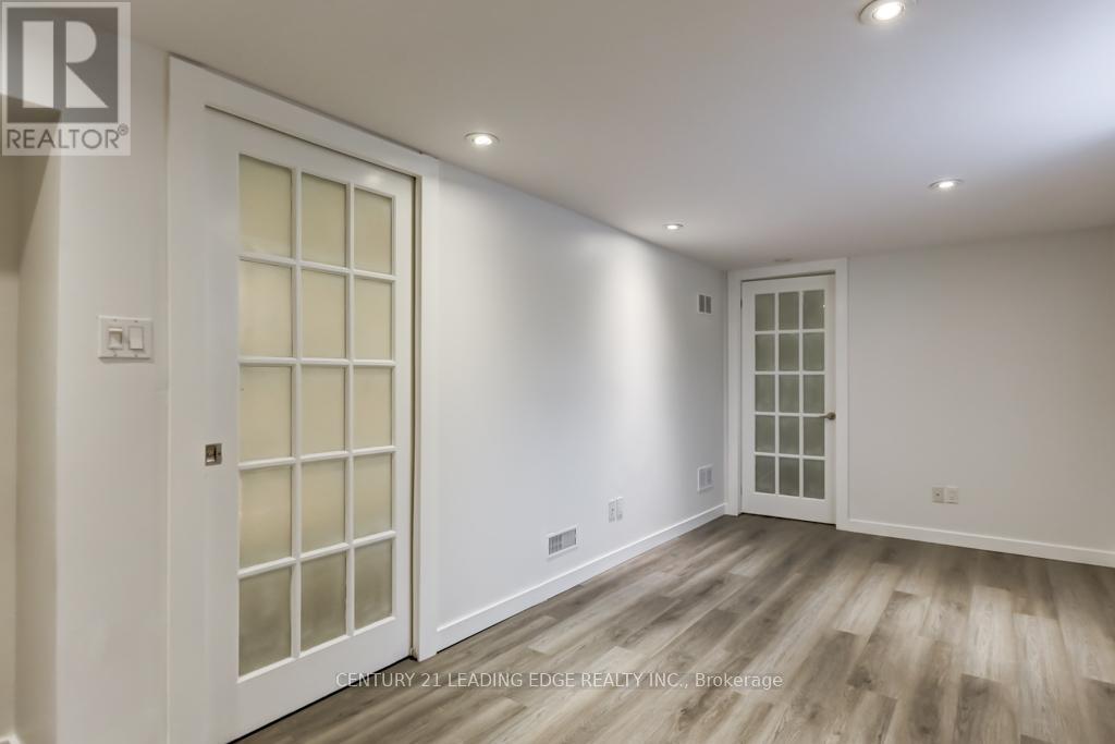 Lower - 104 Leslie Street, Toronto, Ontario  M4M 3C7 - Photo 11 - E13240102