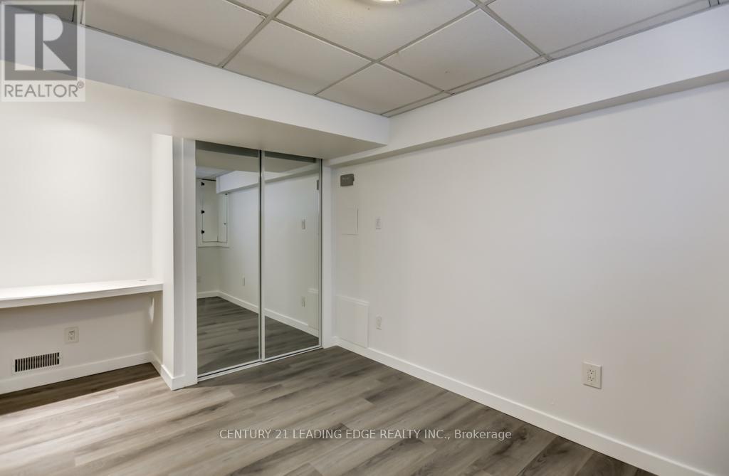 Lower - 104 Leslie Street, Toronto, Ontario  M4M 3C7 - Photo 15 - E13240102