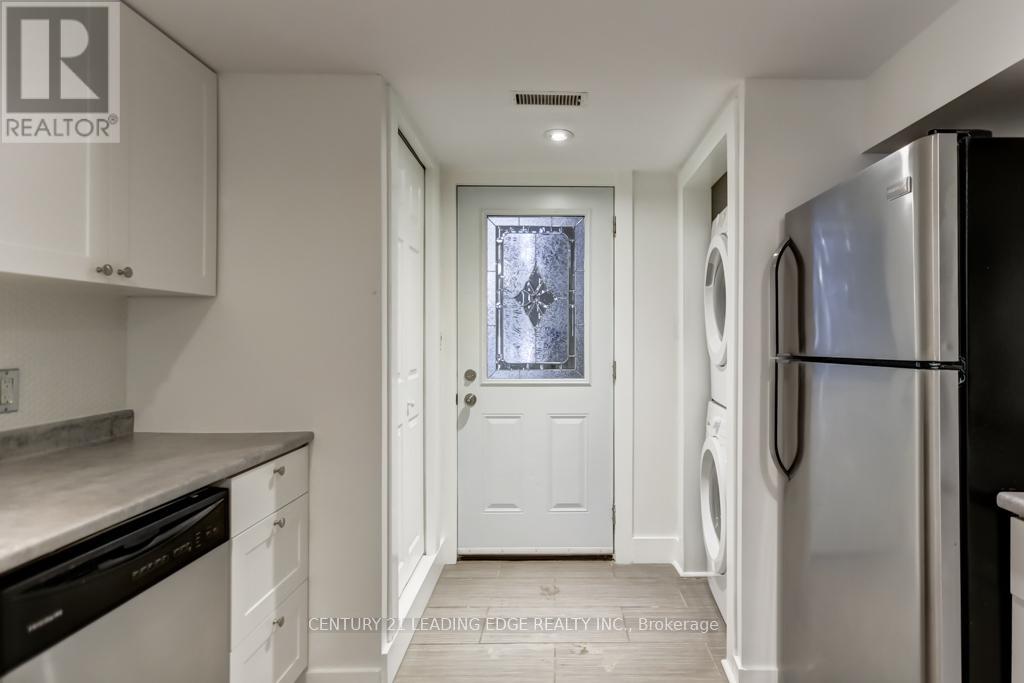 Lower - 104 Leslie Street, Toronto, Ontario  M4M 3C7 - Photo 3 - E13240102