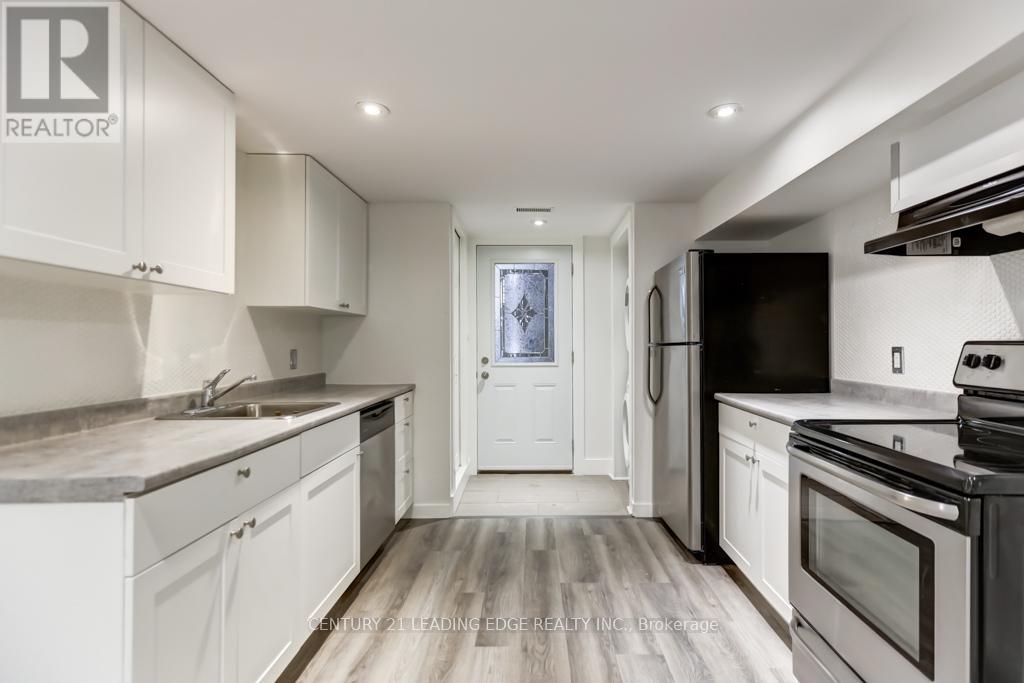 Lower - 104 Leslie Street, Toronto, Ontario  M4M 3C7 - Photo 8 - E13240102