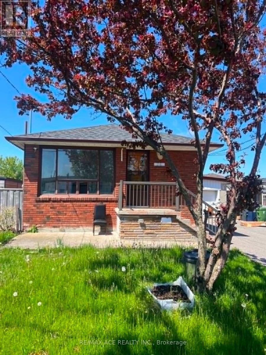 BSMT - 26 GRANGER AVENUE, Toronto, Ontario