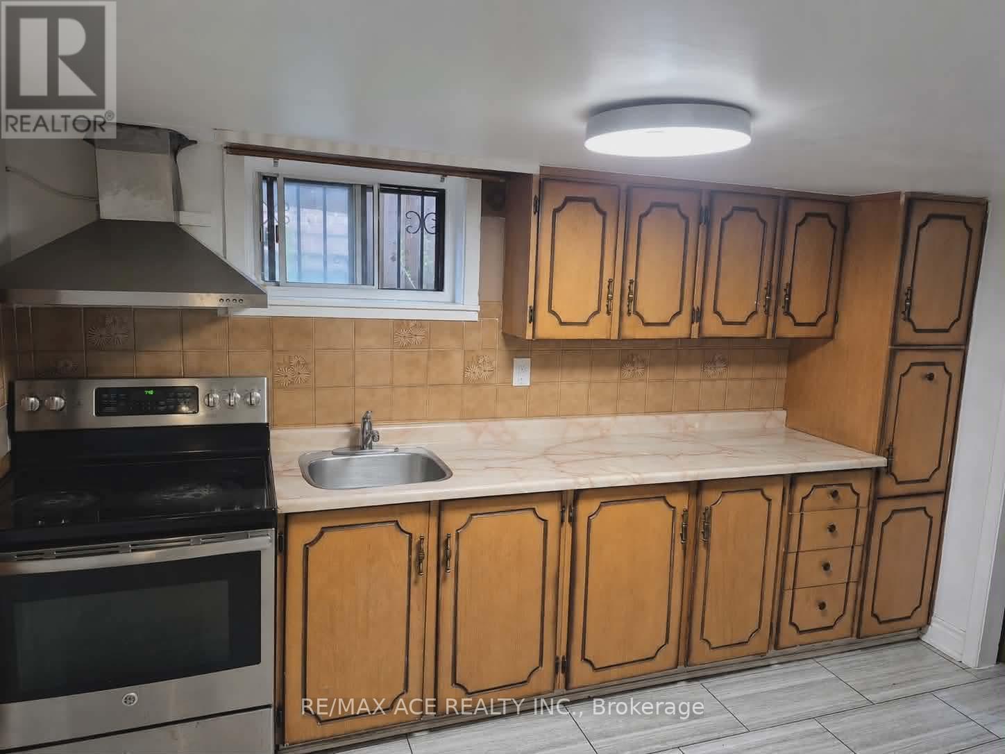 Bsmt - 26 Granger Avenue, Toronto, Ontario  M1K 3L2 - Photo 4 - E13240138