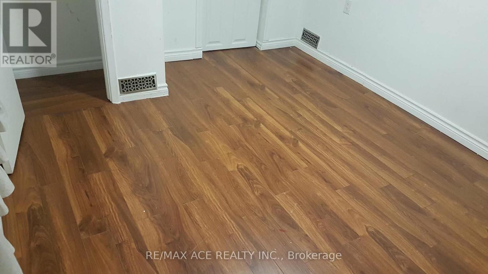 Bsmt - 26 Granger Avenue, Toronto, Ontario  M1K 3L2 - Photo 7 - E13240138
