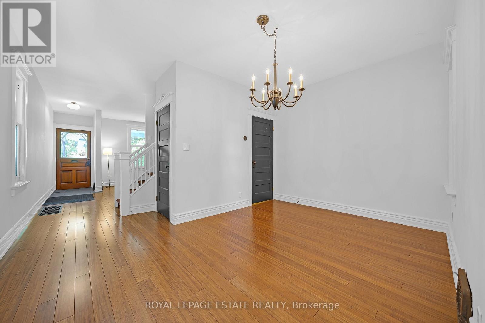 101 Silver Birch Avenue, Toronto, Ontario  M4E 3L3 - Photo 13 - E13240144
