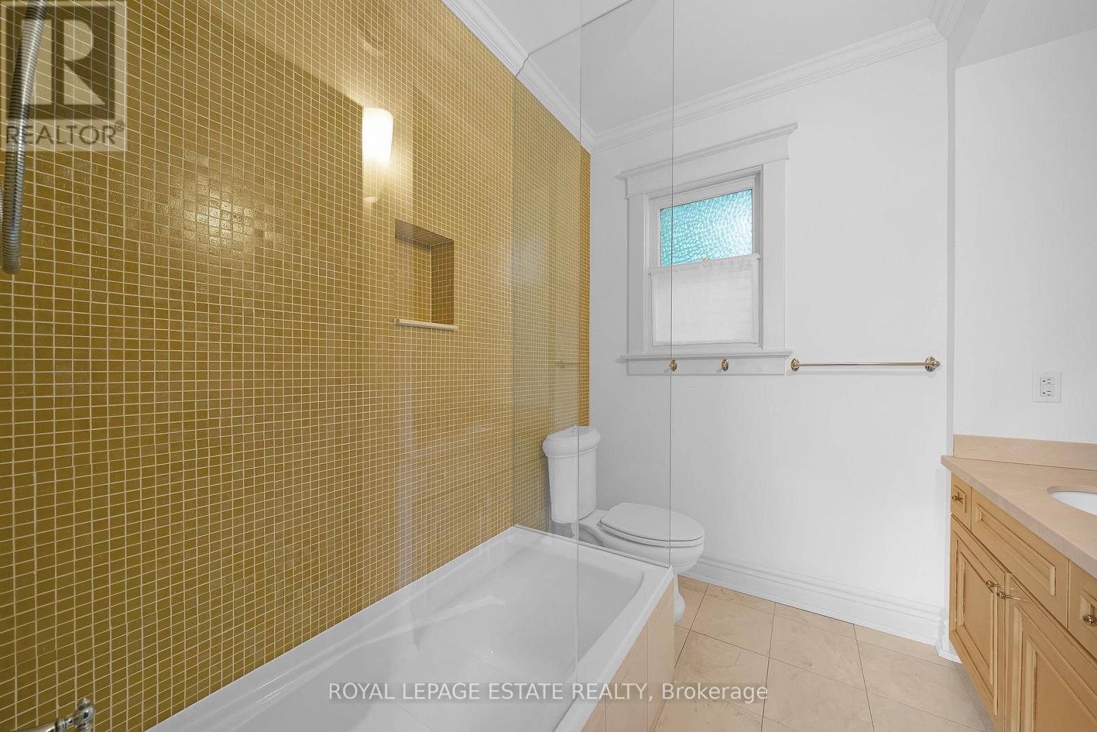 101 Silver Birch Avenue, Toronto, Ontario  M4E 3L3 - Photo 29 - E13240144