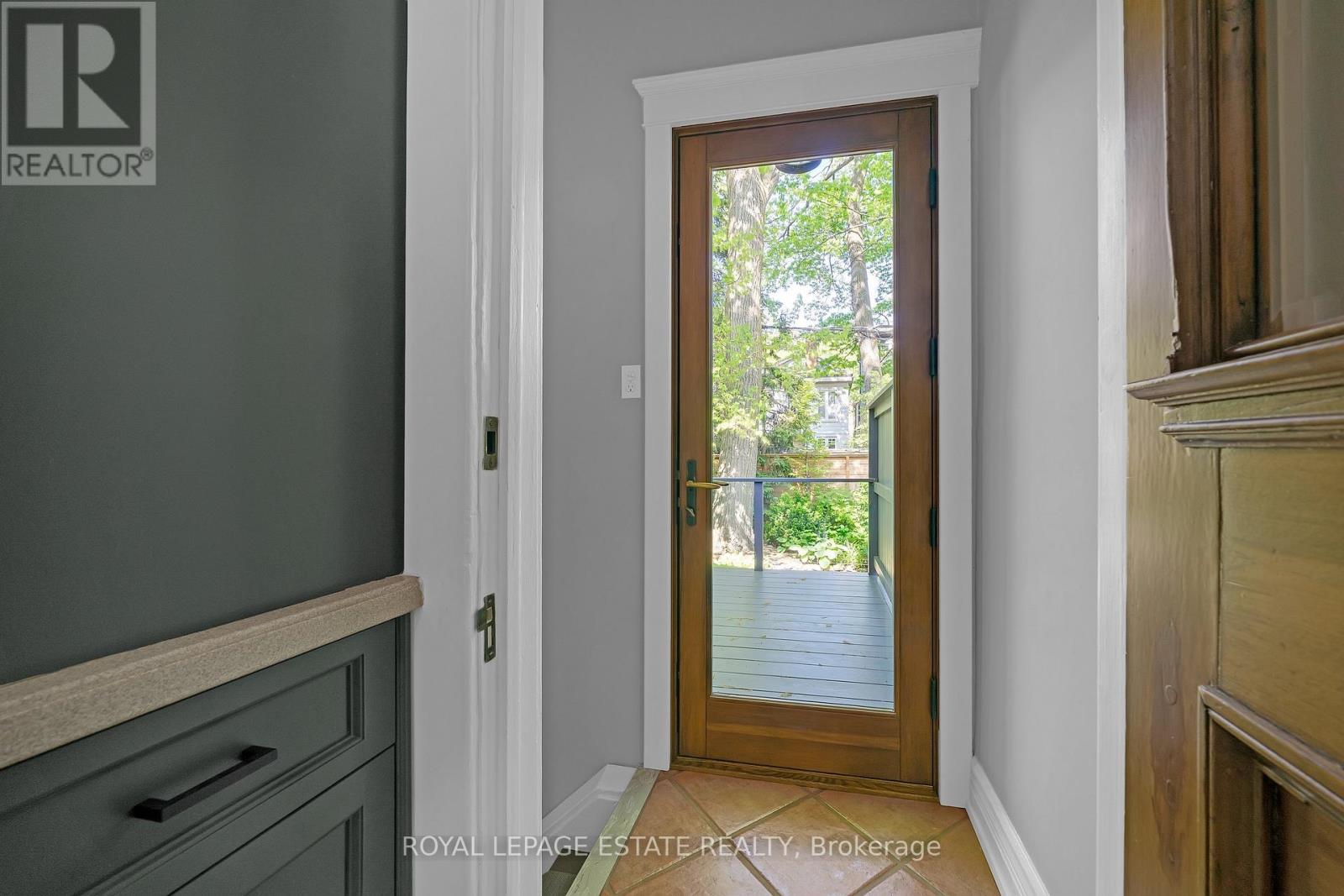 101 Silver Birch Avenue, Toronto, Ontario  M4E 3L3 - Photo 33 - E13240144