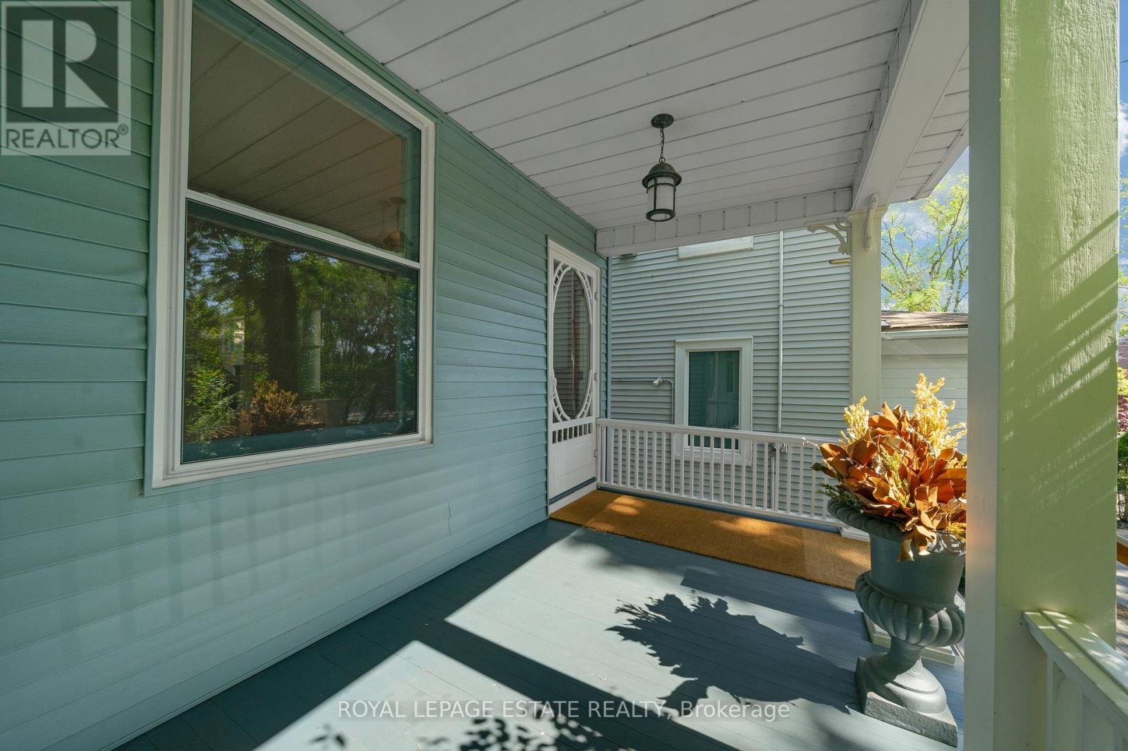 101 Silver Birch Avenue, Toronto, Ontario  M4E 3L3 - Photo 6 - E13240144
