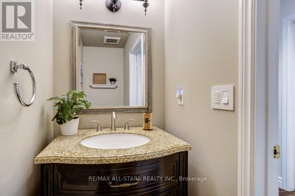 75 Hawley Crescent, Whitby, Ontario  L1N 6X6 - Photo 20 - E13240186