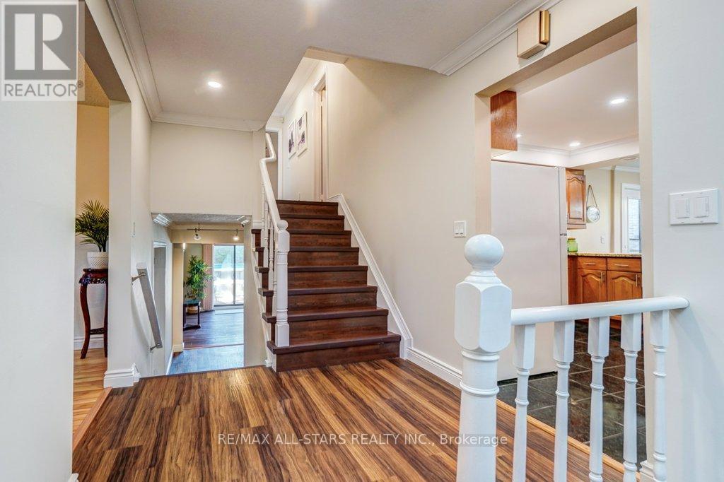 75 Hawley Crescent, Whitby, Ontario  L1N 6X6 - Photo 24 - E13240186