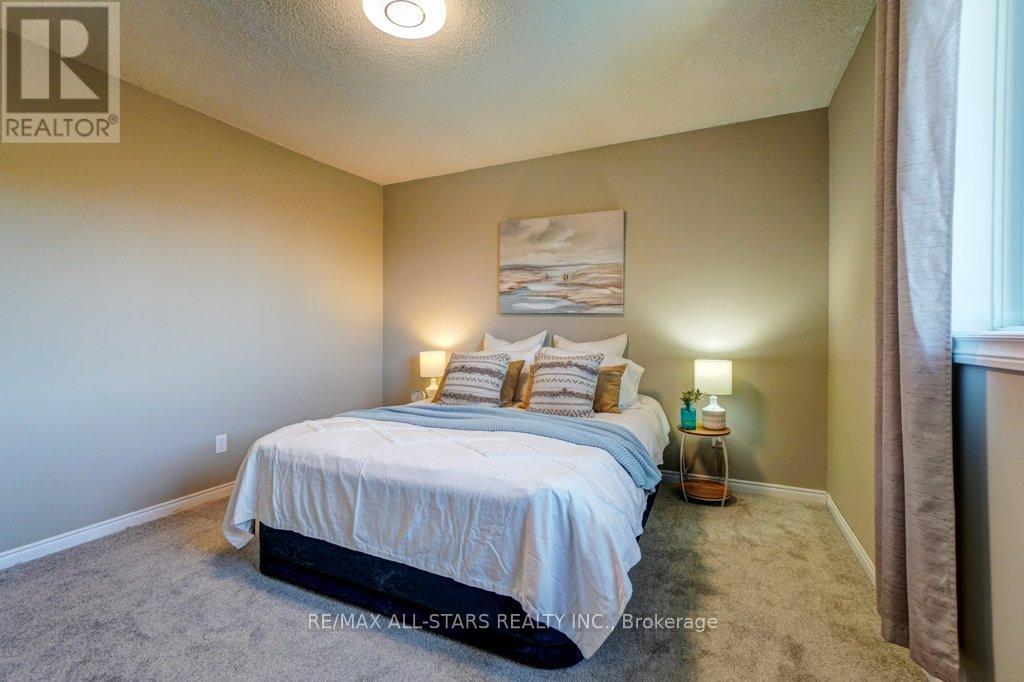 75 Hawley Crescent, Whitby, Ontario  L1N 6X6 - Photo 30 - E13240186